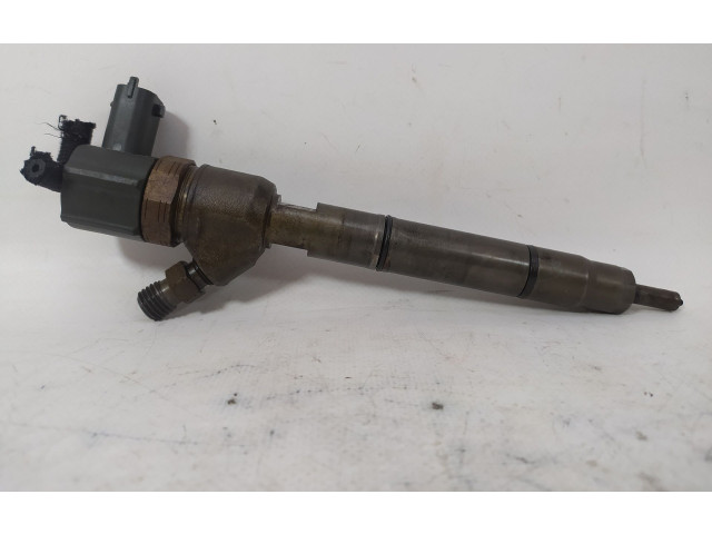 Форсунка 338002A400    Hyundai Getz  D4FA 