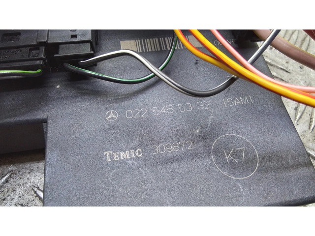 Pojistková skříňka 0225455332 Mercedes-Benz E W210 2000