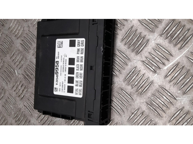 Блок комфорта 13509958   Chevrolet Camaro   