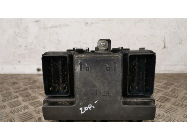 Pojistková skříňka F2GT14A067AF Ford Edge II 2018