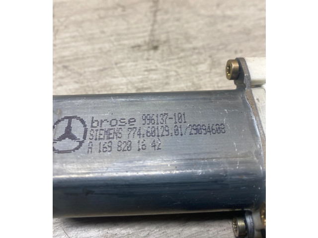 Рулевая рейка  Передний двигатель механизма для подъема окон A1698201642, 996137101   Mercedes-Benz A W169 2004 - 2012 года