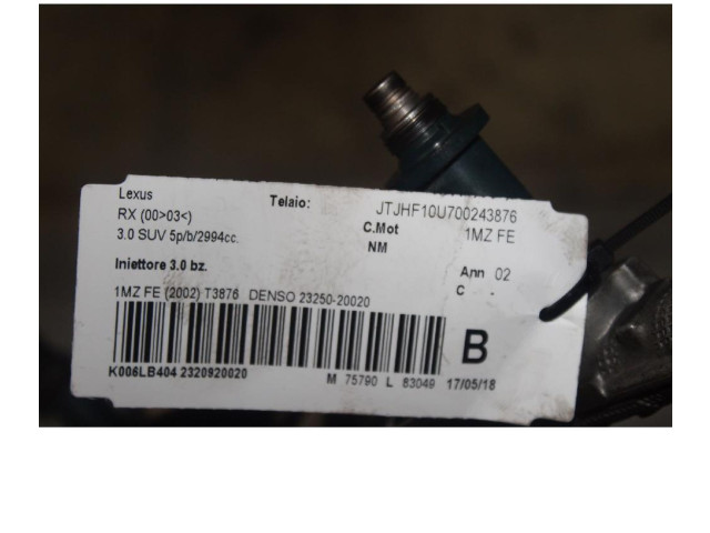 Vstřikovač    Lexus RX XU10  pro benzínový motor 1.6 1MZ FE 