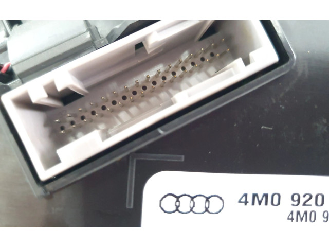 Přístrojová deska  Audi Q7 4M 2016 4M0920790A, 0263720409  