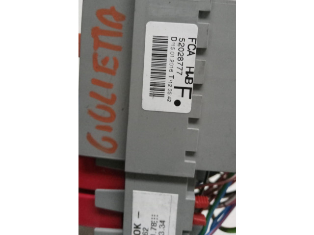 Блок предохранителей 52028777, 52028777 Alfa Romeo Giulietta