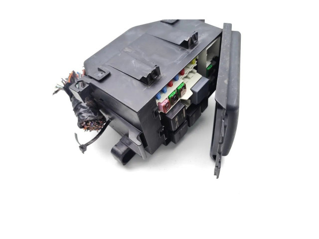 Блок предохранителей GX73-14A076-DA Jaguar XE