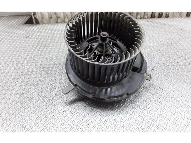 Вентилятор печки Volkswagen Caddy
