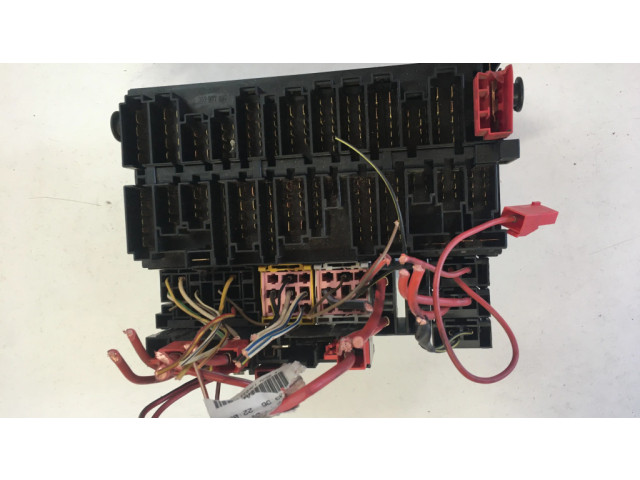 Блок предохранителей 7M0937025D Ford Galaxy