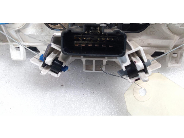 Блок управления климат-контролем    Renault Twingo II