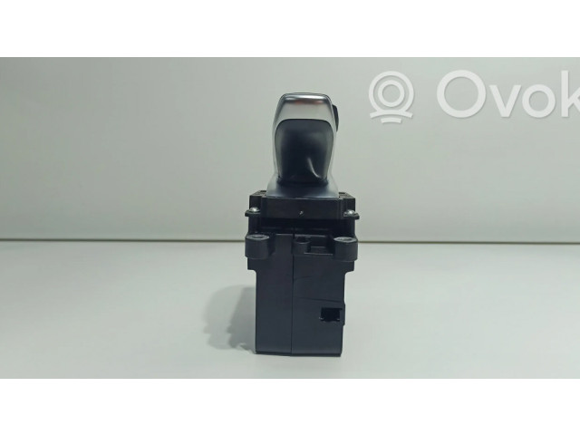 Механизм переключения передач (кулиса) (в салоне)