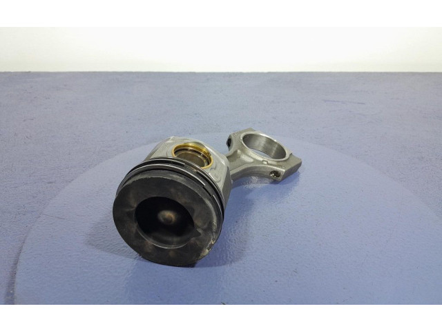  Поршень    Alpine B3 B4 B5 B6 E90 E91 E92 E93  