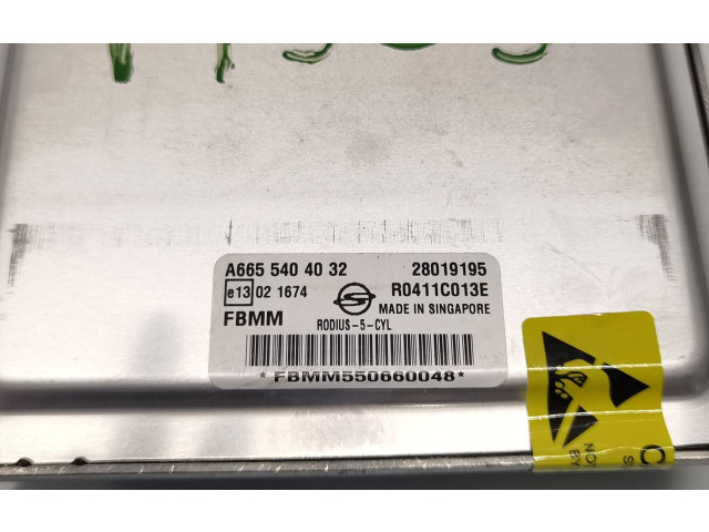 Рулевая рейка Блок управления двигателя A6655404032 SsangYong Rodius - года