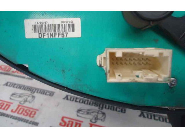Přístrojová deska Citroen Berlingo 2007 DF1NFF67