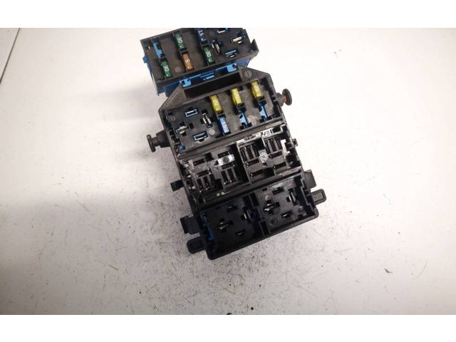 Pojistková skříňka 8200003634, 8200003634 Renault Espace - Grand espace IV 2004