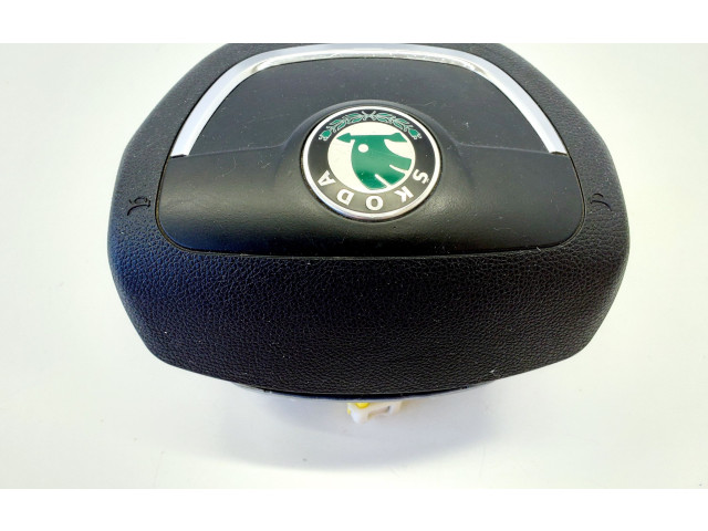 Подушка безопасности водителя 1Z0880201AK, 1Z0880201 Skoda Yeti (5L)