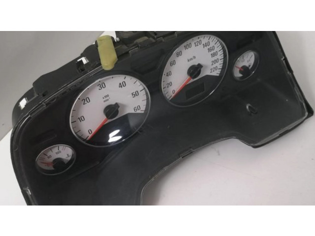 Панель приборов 24461761JN Opel Zafira A