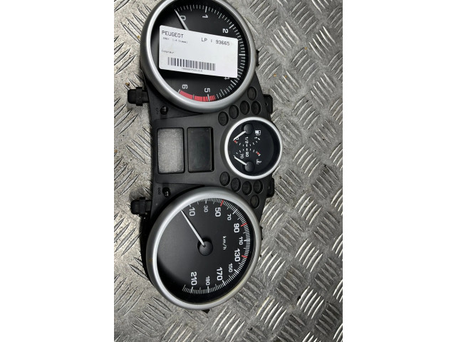 Přístrojová deska Peugeot 206+ 2010 06103HJ
