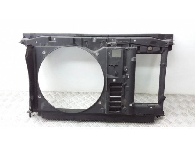 Панель радиаторов (телевизор)