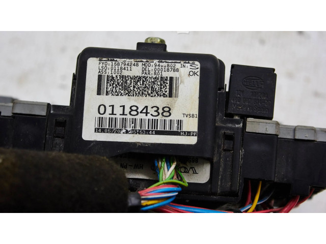 Блок предохранителей 9401802 Volvo XC90