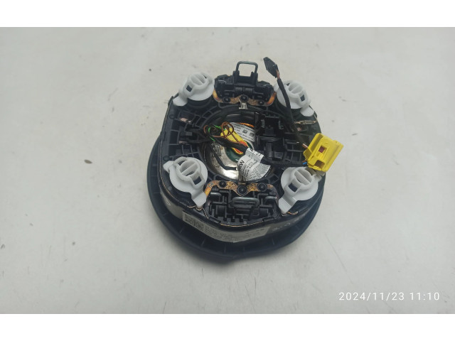 Подушка безопасности водителя 8V0880201AC Audi Q3 8U