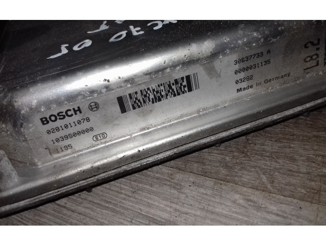 Блок управления двигателя 02810111078, 30637733A Volvo XC70