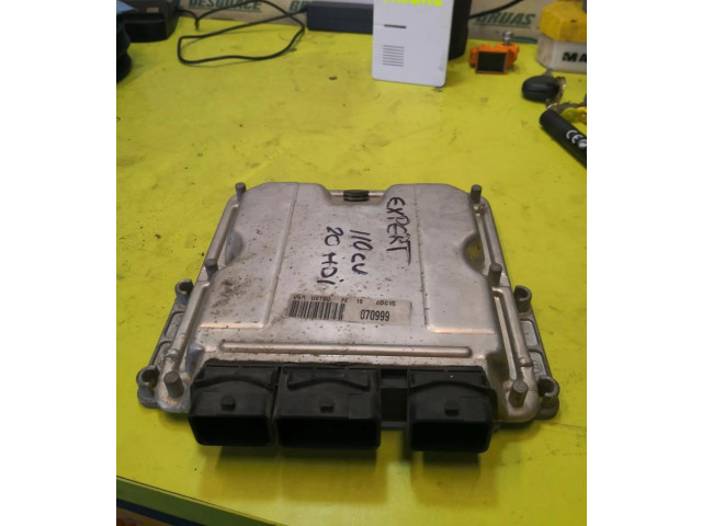 Блок управления двигателя 9659440380   Peugeot Expert