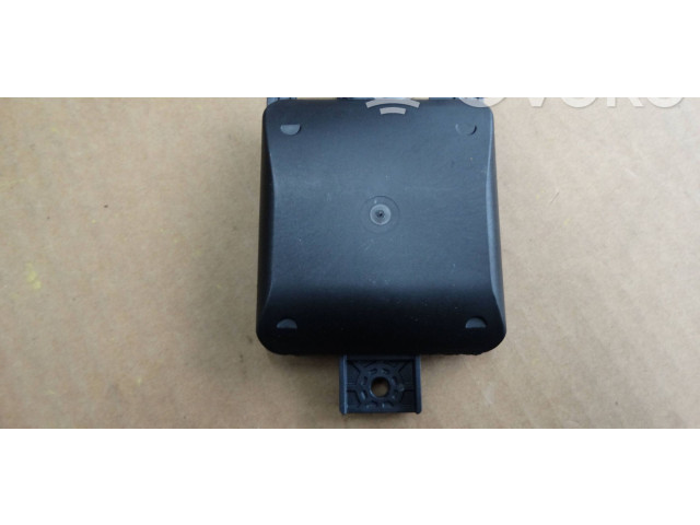 Датчик слепых зон 2Q0907685G Skoda Octavia Mk4