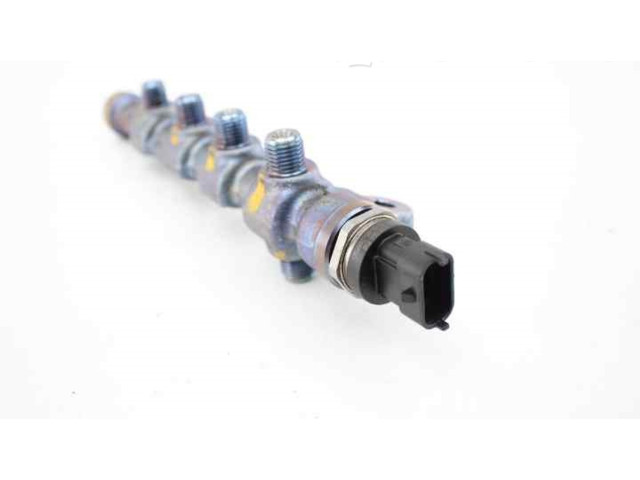 Топливная рампа 55215208 Alfa Romeo Giulietta