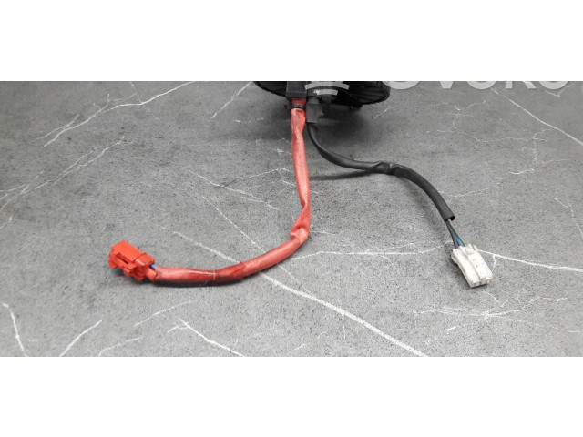 Подрулевой шлейф SRS    Mitsubishi Space Wagon