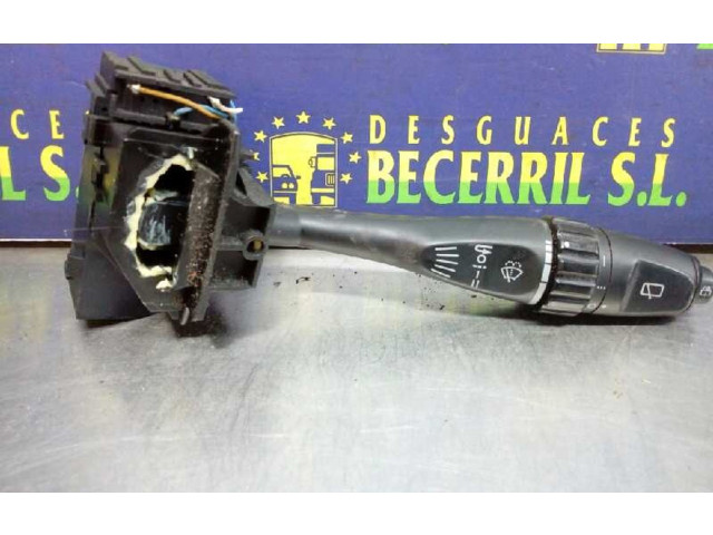 Ручка стеклоочистителей Mitsubishi Space Runner