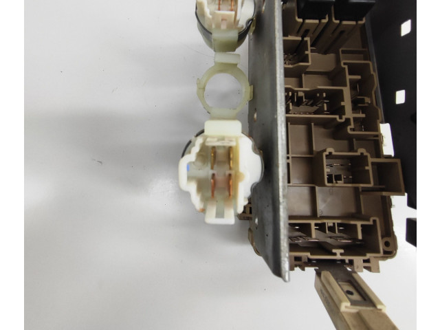 Блок предохранителей LB100603B   Subaru Forester SG    