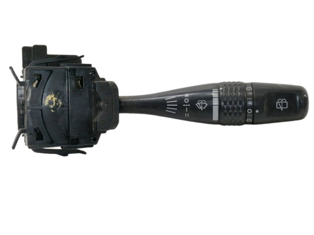 Ручка стеклоочистителей Mitsubishi Montero