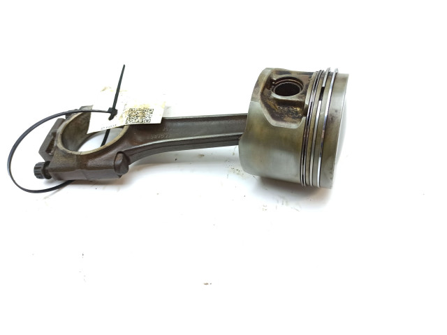 Поршень с шатуном EAC1868, EBC1289 Jaguar XJS