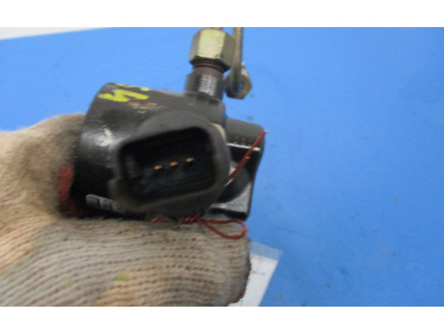 Топливная рампа    Renault Clio II   для двигателя ---