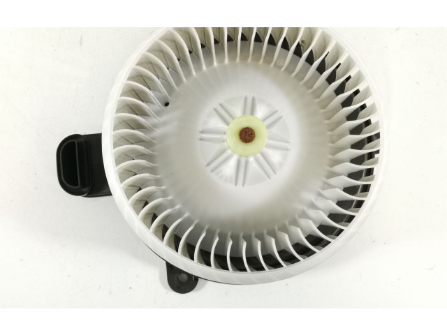 Вентилятор печки 85653529 Chevrolet Camaro