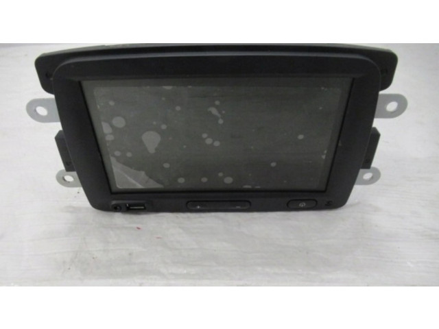 Радио/ проигрыватель CD/DVD / навигация