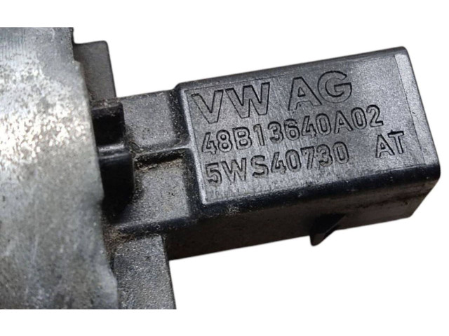 Vstřikovací lišta 03L130089B, 03L906051 Volkswagen Caddy CAYD