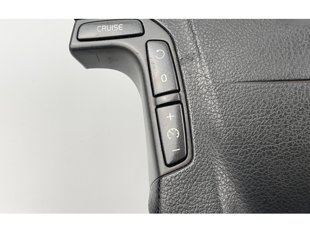 Подушка безопасности водителя 8626843 Volvo V70