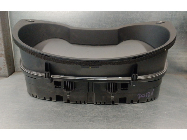 Панель приборов 8U0920930J, A2C53364033 Audi Q3 8U