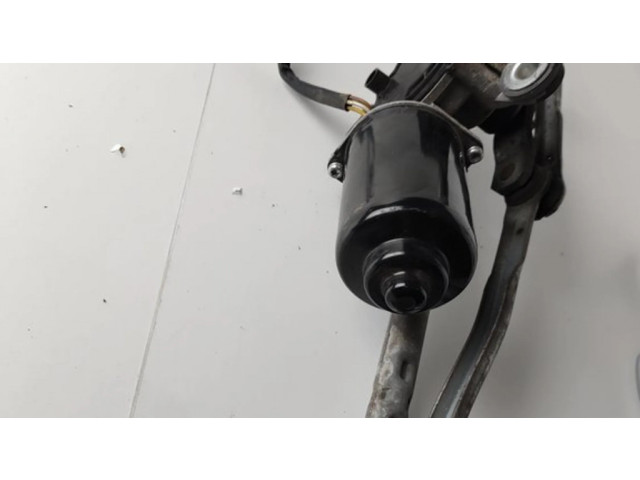 Двигатель стеклоочистителей