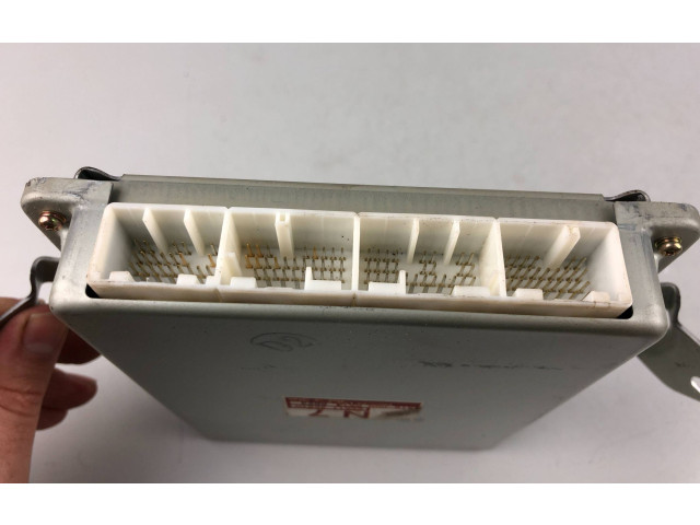 Блок управления двигателя 22611AK670 Subaru Forester SG