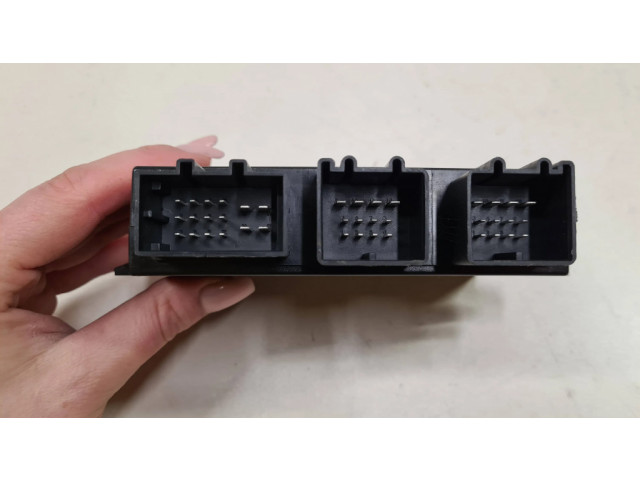 Блок управления крюка для прицепа