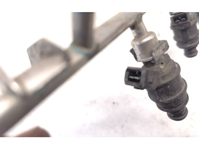 Vstřikovač 90536149 Opel Zafira A