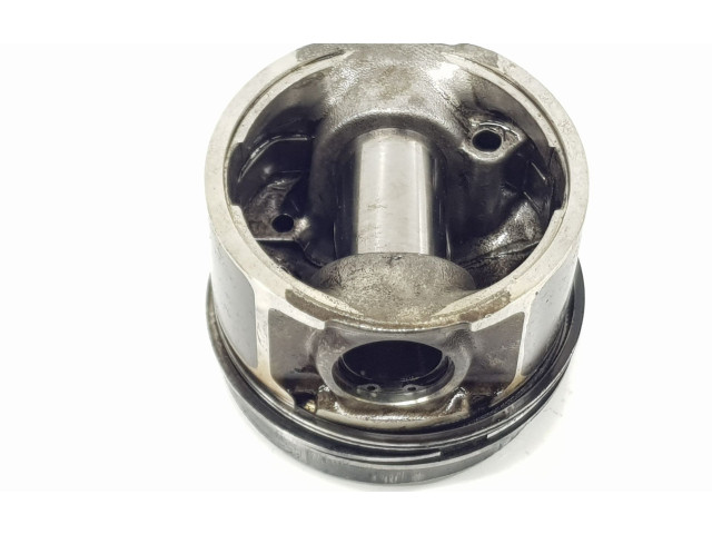 Píst 120107F411, 120107F411   Nissan Terrano    TD27TI 