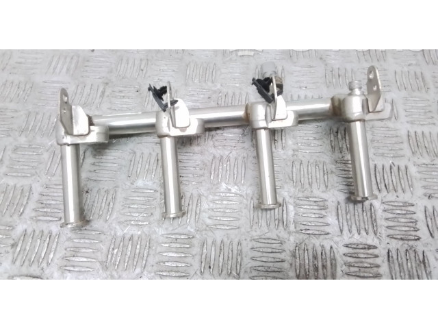 Топливная рампа 31410835, 31204558   Volvo S90, V90  