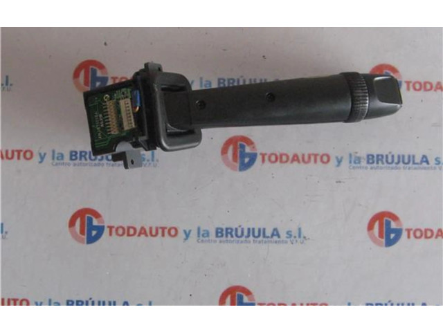 Ручка стеклоочистителей 30768099 Volvo S60