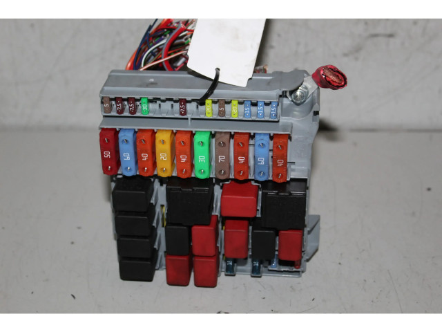 Блок предохранителей Lancia Ypsilon