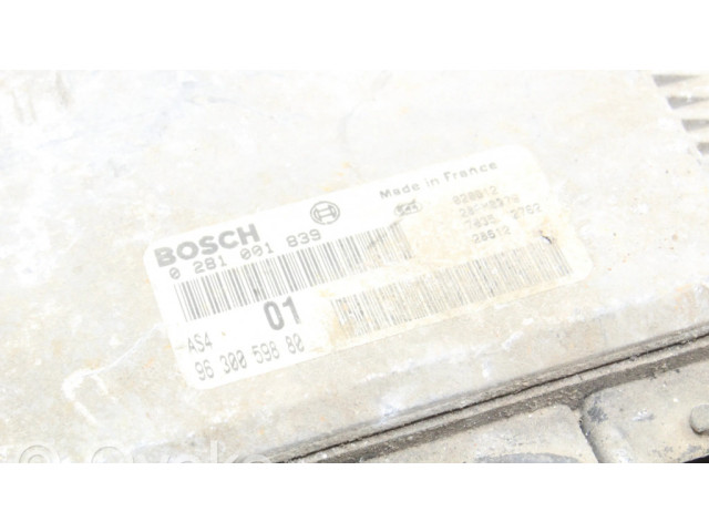 Řídící jednotka 0281001839, 9630059880 Citroen Saxo 1999