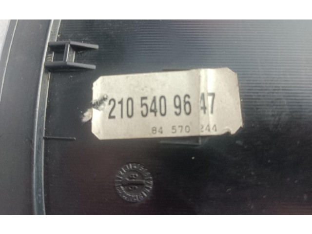 Přístrojová deska Mercedes-Benz E W210 1999 2105409647