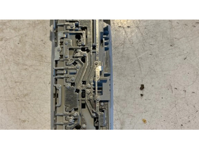 Фонарь освещения задних мест