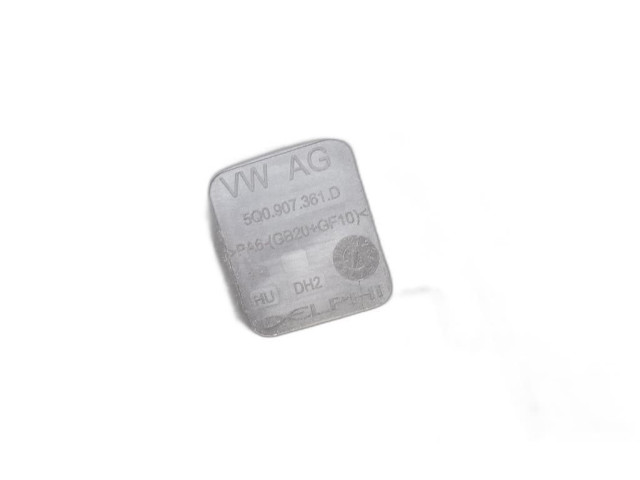 Блок предохранителей    Skoda Octavia Mk3 (5E)    